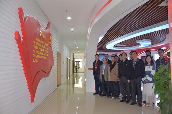 不忘初心跟党走——参观福兴经济开发区政治生活馆